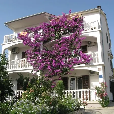 By The Sea Barbat, Rab - 17620 Apartment Barbat na Rabu