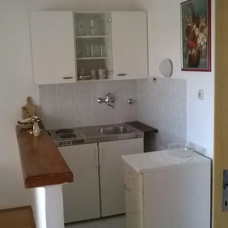 By The Sea Barbat, Rab - 17620 Apartment